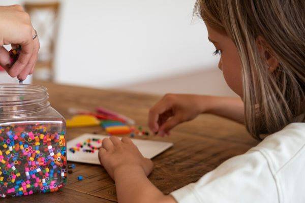 activites Montessori 14 idées d'activités Montessori simples, peu ou pas couteuses et qui plaisent !