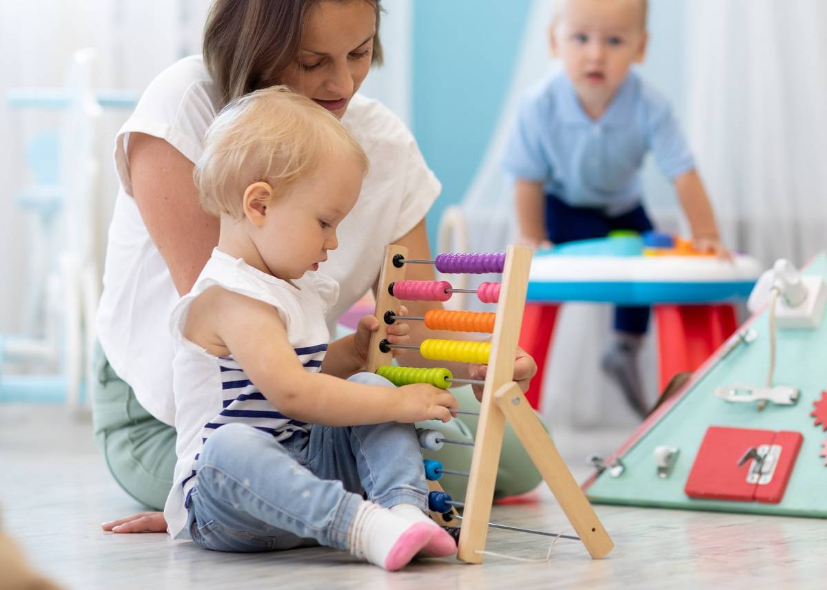 Pedagogie montessori versus pedagogie classique En quoi la pédagogie Montessori est-elle différente de la pédagogie classique ?