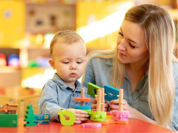 autisme Quels sont les signes d'autisme et les symptômes chez les enfants ?