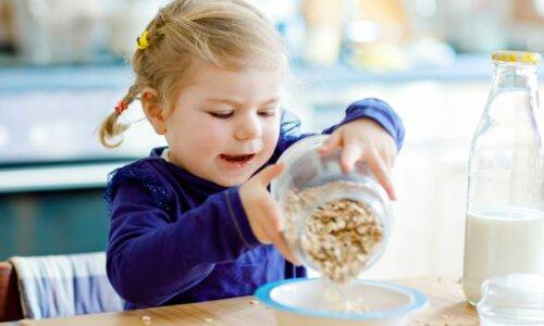 image Pédagogie Montessori : comment favoriser l’autonomie des enfants lors du repas ?