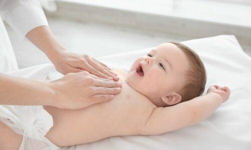 image 5 questions pratiques sur le massage bébé