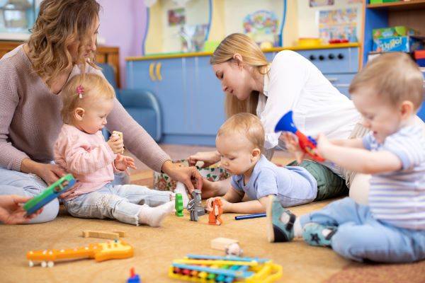 formation alternance petite enfance Pourquoi travailler auprès de jeunes enfants est-il extraordinaire ?