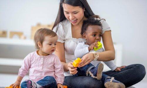 image Les métiers de la Petite Enfance, entre bonheur et difficultés