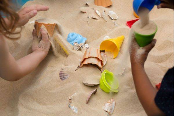 activites ete jeunes enfants 10 Activités d'été pour se rafraîchir et continuer les apprentissages des enfants