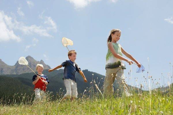 profiter du soleil enfants Les enfants et soleil : démêler le vrai du faux