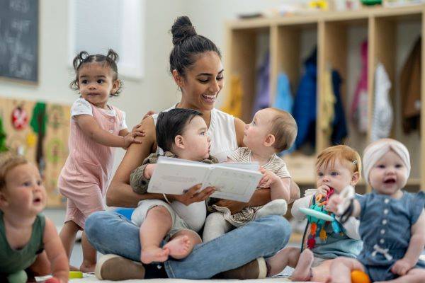 Accompagnant educatif petite enfance Témoignage : l’accompagnement au CAP AEPE, bien plus qu’une formation théorique